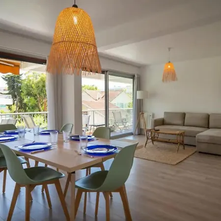 Apartment Magnificent Close To The With Sea View Antibes