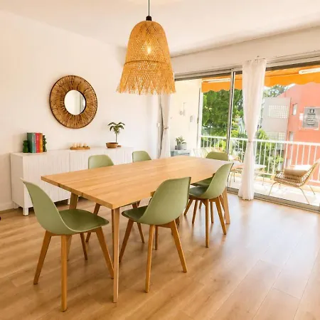 Апартаменты Beautiful Near The With Great Sea Views *