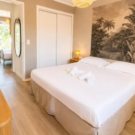 Beautiful Near The With Great Sea Views Апартаменты Антиб
