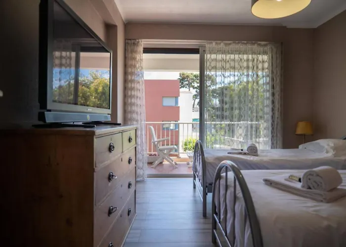 Beautiful Near The With Great Sea Views Lägenhet