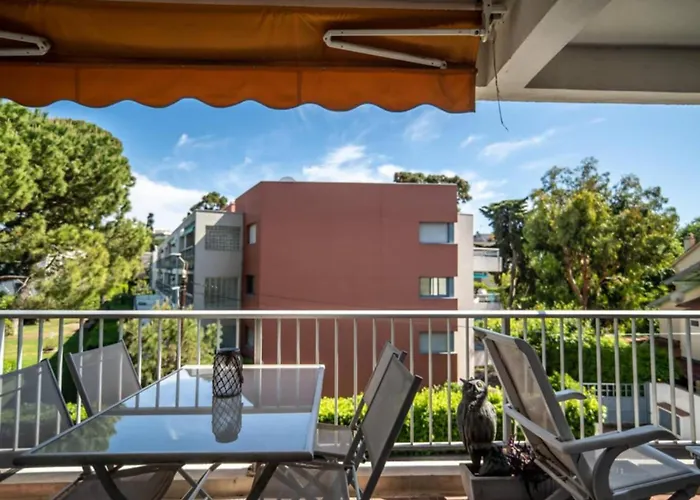 公寓 Beautiful Near The With Great Sea Views