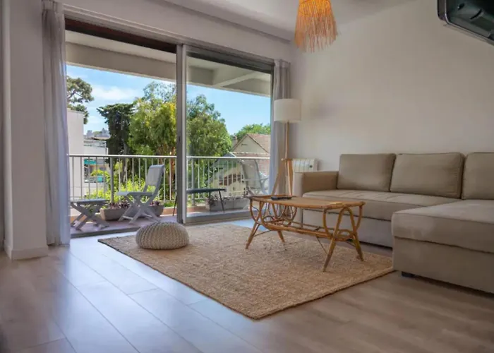 Beautiful Near The With Great Sea Views